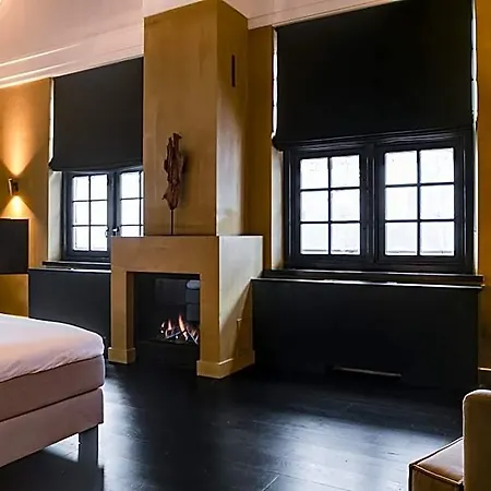 Vesting Hotel